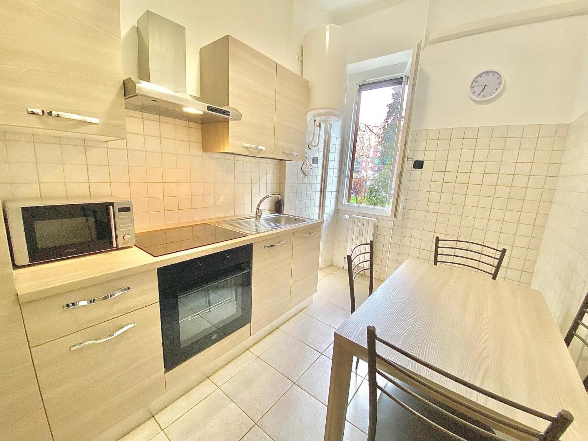Home Fr Milan Bagian luar foto