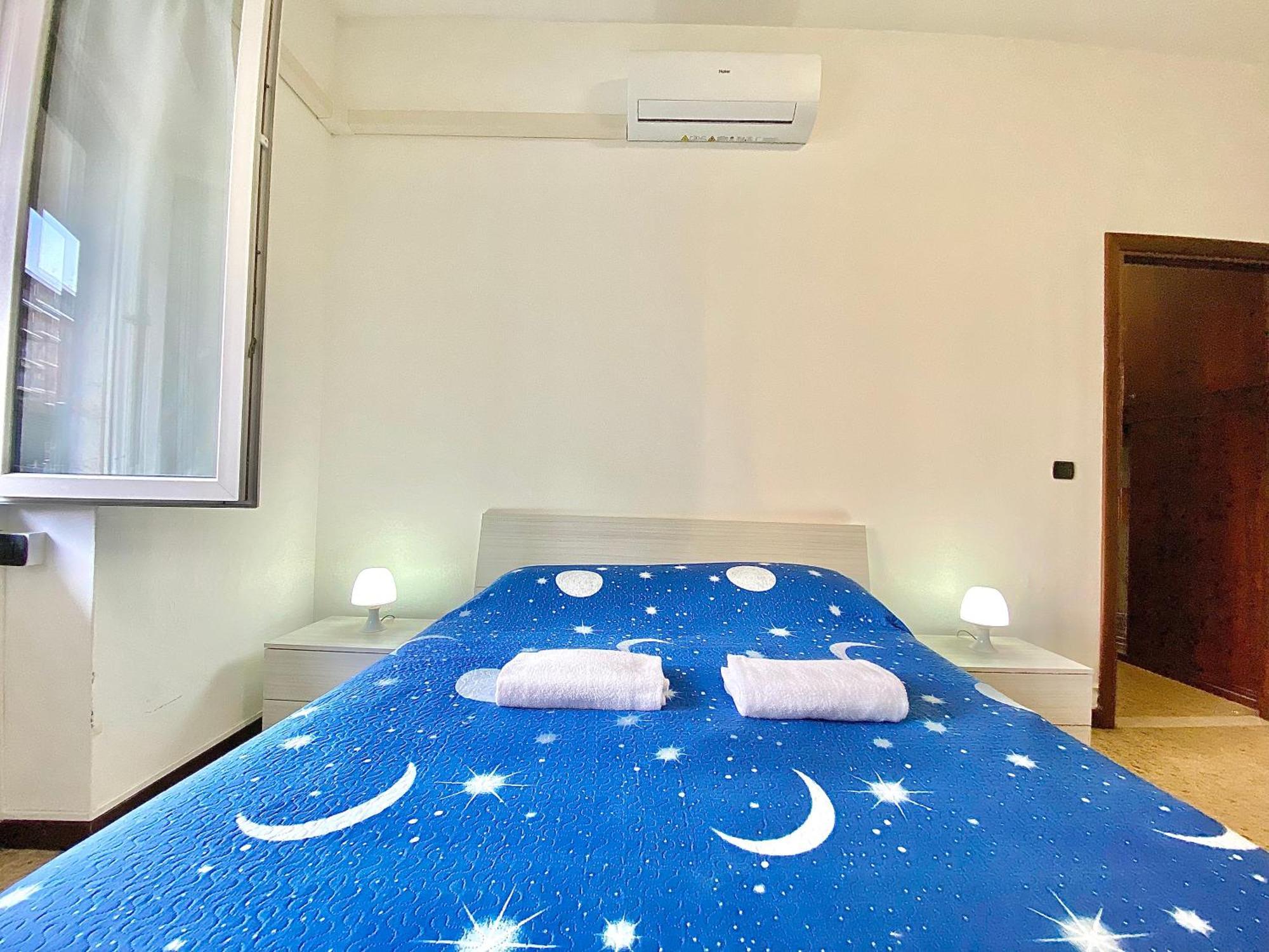Home Fr Milan Bagian luar foto