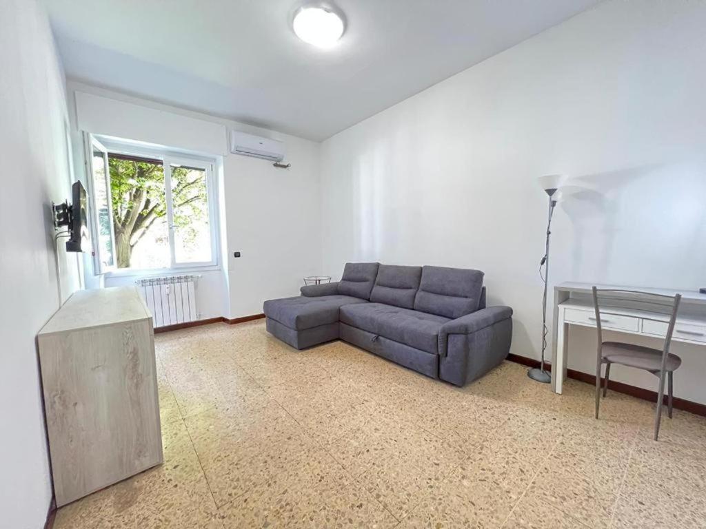 Home Fr Milan Bagian luar foto